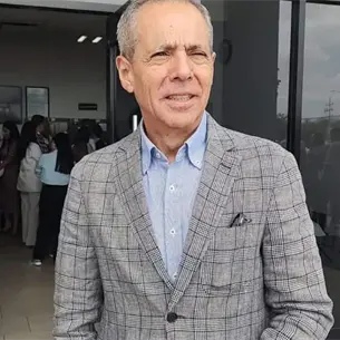 Vinculan a proceso a Gerardo Vargas y exfuncionarios por contratación de empresa; acusa “persecución política”