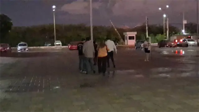 Juez deja en libertad a padres de familia que colocaron corona fúnebre en colegio de Culiacán