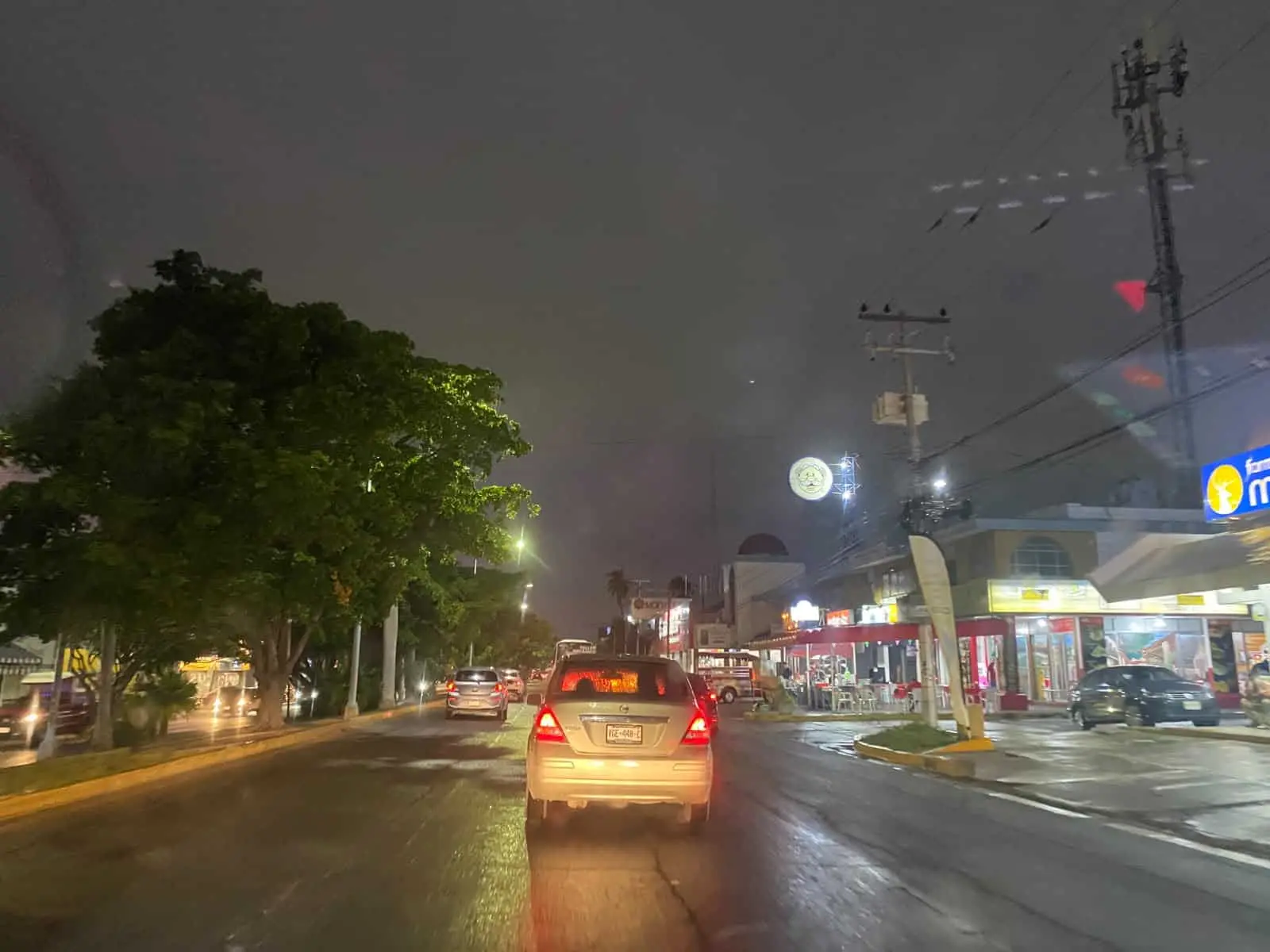 Se registra lluvia en Mazatlán la noche de este viernes 18 de septiembre Se registra lluvia en Mazatlán la noche de este viernes 18 de septiembre