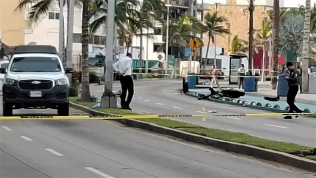 Mueren dos personas tras chocar en motocicleta en Avenida del Mar de Mazatlán