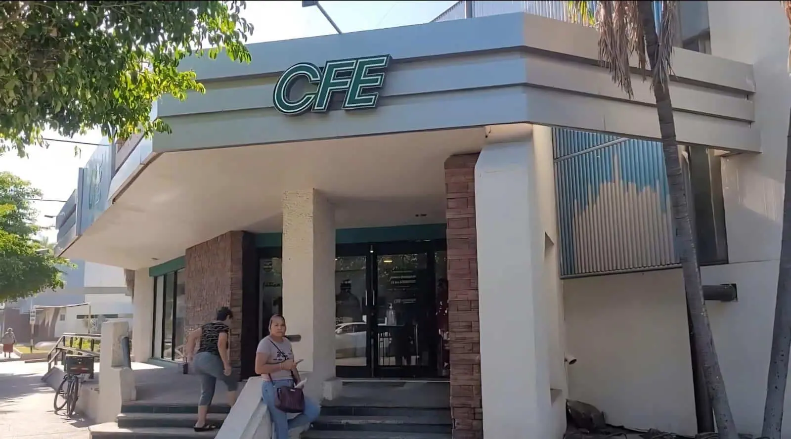 La protesta contra CFE se quedó en redes; nadie acudió a la marcha en Los Mochis La protesta contra CFE se quedó en redes; nadie acudió a la marcha en Los Mochis