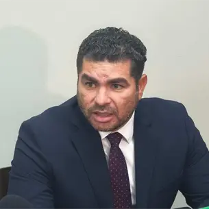 Rodolfo Valenzuela anuncia que seguirá buscando candidaturas de Morena tras reincorporarse al Congreso de Sinaloa Rodolfo Valenzuela anuncia que seguirá buscando candidaturas de Morena tras reincorporarse al Congreso de Sinaloa