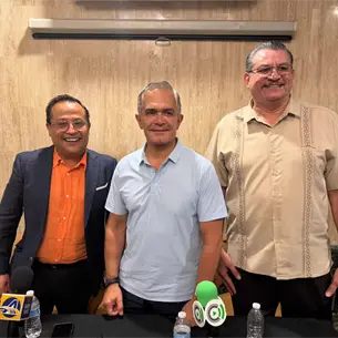 Movimiento Ciudadano destapa para la alcaldía de Ahome a Polo Palafox, Fernanda Rivera y Héctor Álvarez El tapabaches Movimiento Ciudadano destapa para la alcaldía de Ahome a Polo Palafox, Fernanda Rivera y Héctor Álvarez El tapabaches