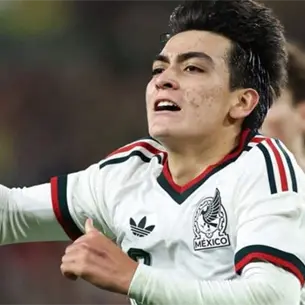 Gilberto Mora rompe récord y se convierte en el goleador más joven de la Selección Mexicana Gilberto Mora rompe récord y se convierte en el goleador más joven de la Selección Mexicana