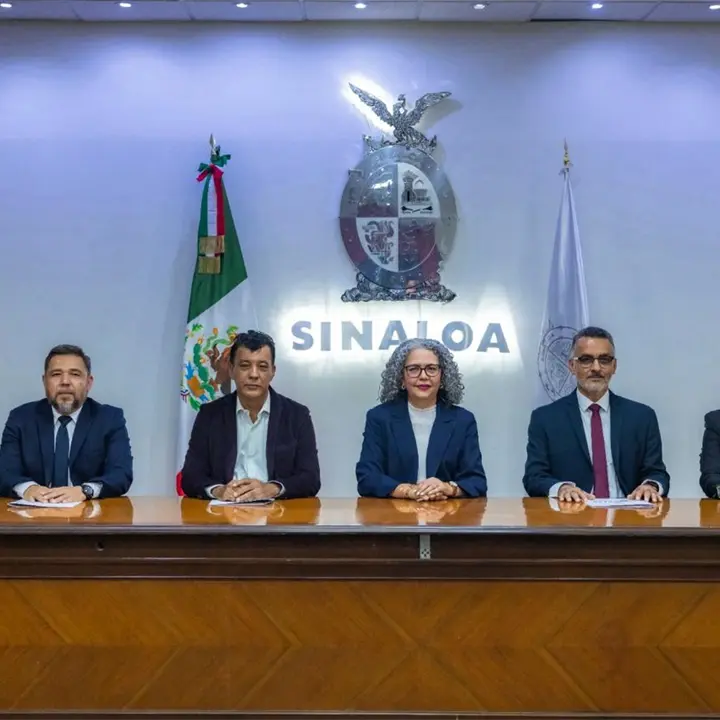 Lo que la Gente Dice: CAMBIOS EN EL GABINETE DE SINALOA
