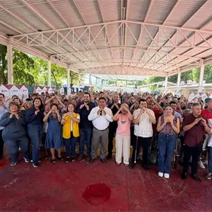 Ahome destina más de 600 mil pesos para rehabilitar cancha de la Primaria Club de Leones Ahome destina más de 600 mil pesos para rehabilitar cancha de la Primaria Club de Leones