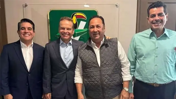 Fernando Pucheta se suma al Partido Verde y buscará la alcaldía de Mazatlán en 2027 Fernando Pucheta se suma al Partido Verde y buscará la alcaldía de Mazatlán en 2027