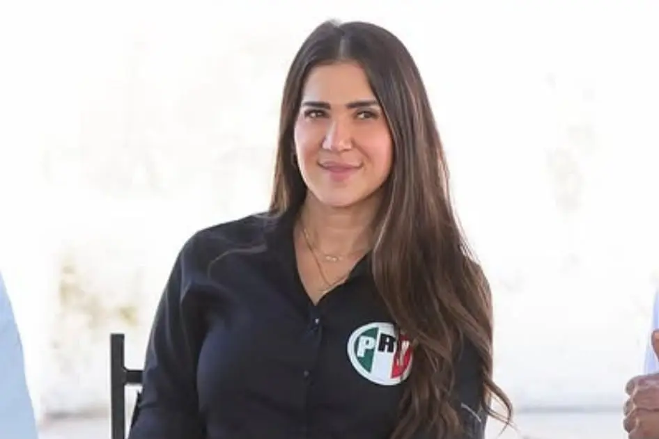 “Tengo la capacidad, valentía y honestidad para pacificar Sinaloa”: Paloma Sánchez “Tengo la capacidad, valentía y honestidad para pacificar Sinaloa”: Paloma Sánchez