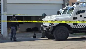 Escuadrón antibombas asegura presuntos explosivos en la colonia Industrial Bravo en Culiacán Escuadrón antibombas asegura presuntos explosivos en la colonia Industrial Bravo en Culiacán
