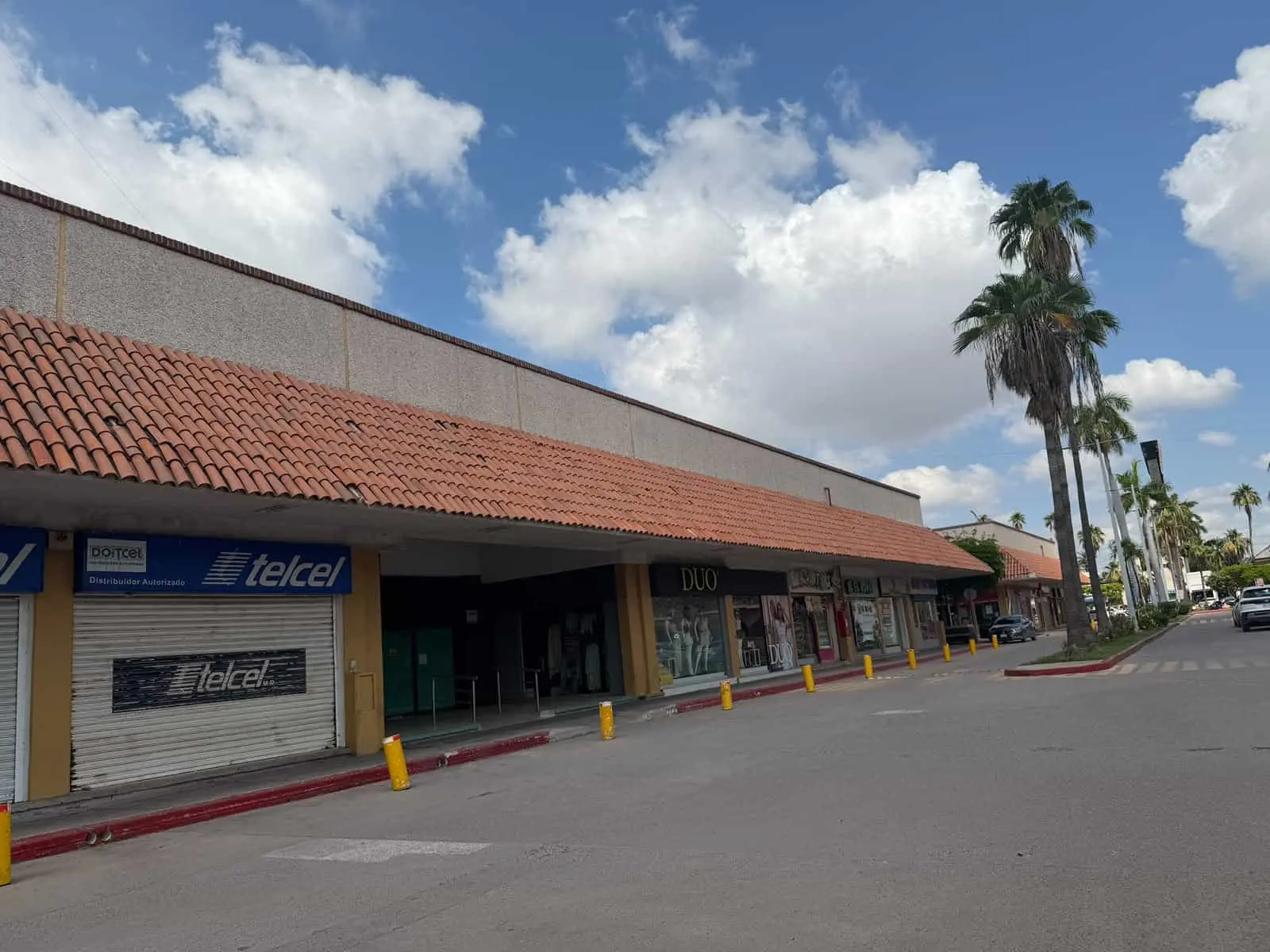 Fiscalía libera Plaza Fiesta Las Palmas tras cinco meses del incendio Fiscalía libera Plaza Fiesta Las Palmas tras cinco meses del incendio