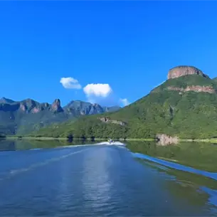 Así luce la presa Huites en Choix y estas son las actividades que puedes disfrutar entre sus paisajes Así luce la presa Huites en Choix y estas son las actividades que puedes disfrutar entre sus paisajes