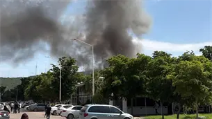 Evacuan Ciudad Universitaria de la UAS en Los Mochis por incendio en bodega de papa Evacuan Ciudad Universitaria de la UAS en Los Mochis por incendio en bodega de papa