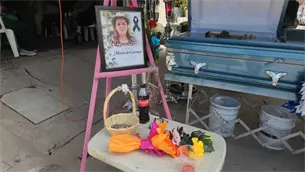 Familiares y amigos despiden a la Güera Pesos en Los Mochis Familiares y amigos despiden a la Güera Pesos en Los Mochis