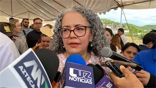 Graciela Domínguez: “Funcionarios estatales que aspiren a coordinaciones de Morena deberán renunciar” Graciela Domínguez: “Funcionarios estatales que aspiren a coordinaciones de Morena deberán renunciar”