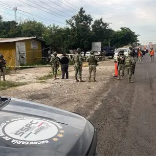 Hallan a un hombre asesinado a balazos y atado en La Costerita, Culiacán Hallan a un hombre asesinado a balazos y atado en La Costerita, Culiacán