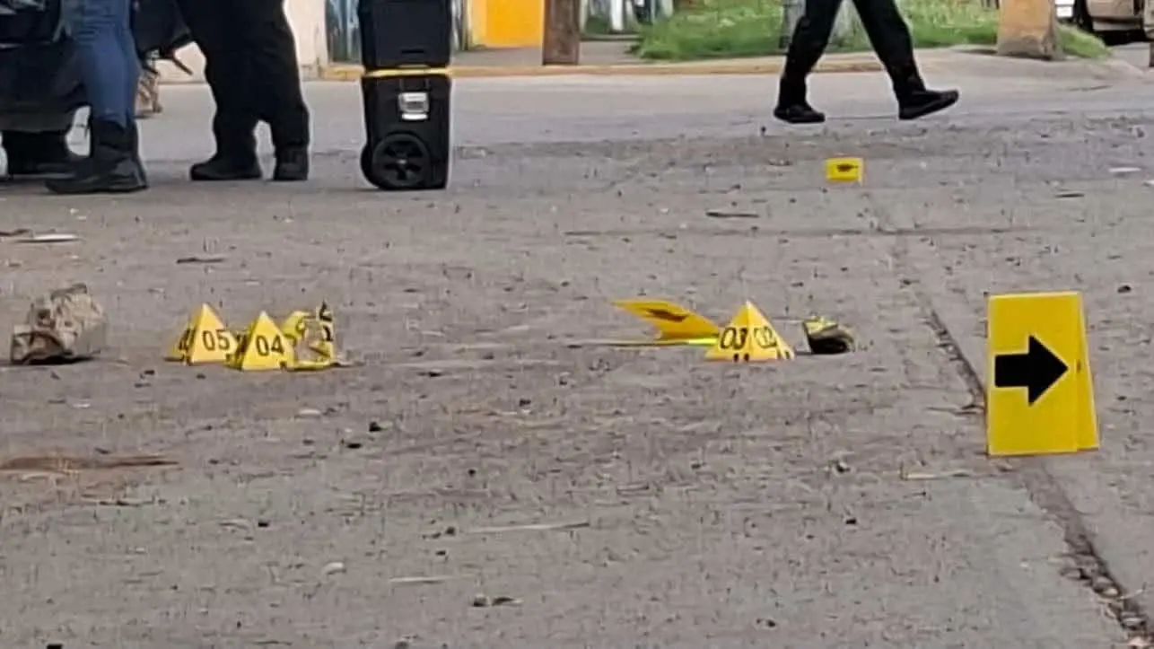 “Gatillo alegre” realiza disparos al aire en Villas del Rey en Mazatlán “Gatillo alegre” realiza disparos al aire en Villas del Rey en Mazatlán