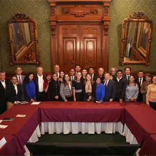 Sheinbaum se reúne con Graciela Domínguez y 23 gobernadores para revisar avances del IMSS-Bienestar