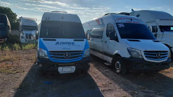 Suspenden 15 días a choferes de Sprinter por jugar carreras en la carretera Los Mochis-El Fuerte