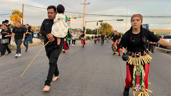 Con danzas, mandas y mucha fe, peregrinan en Los Mochis en honor a San Judas Tadeo