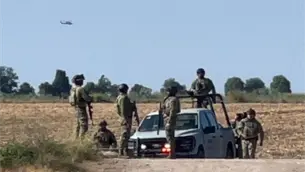 Tras fuerte operativo en Bamoa, persiguen a civiles armados en Guasave; encuentran dos camionetas entre Capomas y Siete Ejidos