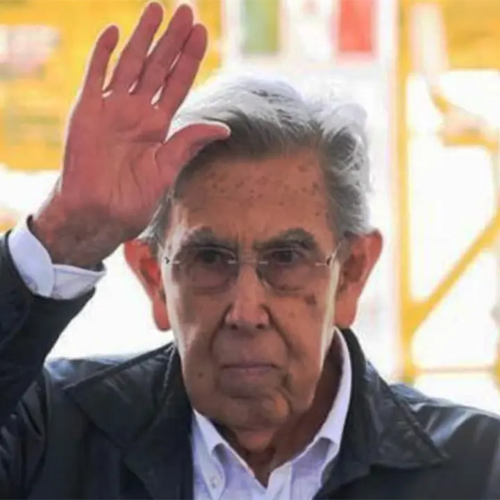 La Gente dice: Muere Cuauhtemoc Cardenas La Gente dice: Muere Cuauhtemoc Cardenas