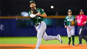 Cañeros impone récord de dobles y aplasta a Charros Cañeros impone récord de dobles y aplasta a Charros